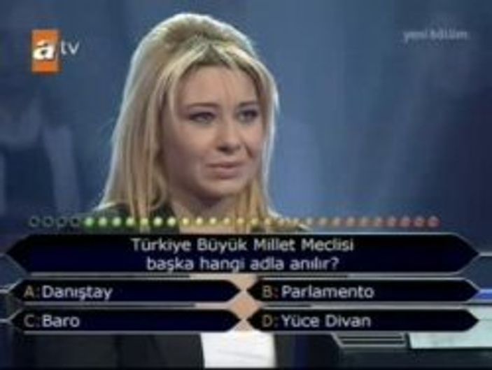 Üniversiteli Gözde en kolay soruda elendi - Video