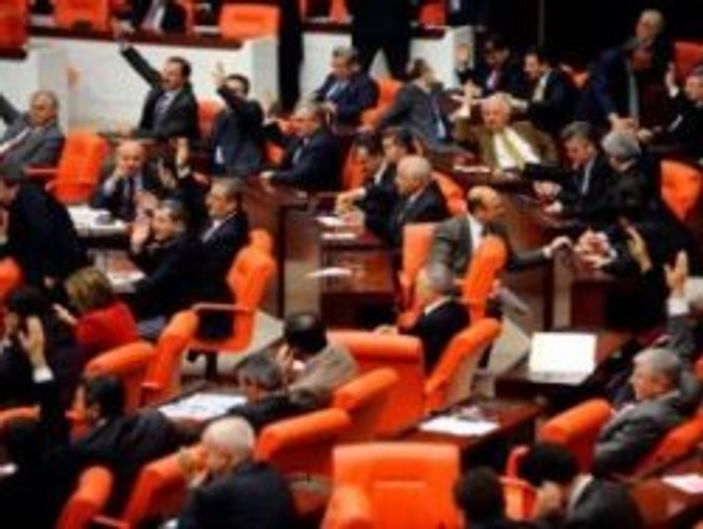 Kur'an-ı Kerim teklifi Meclis'e sunuldu