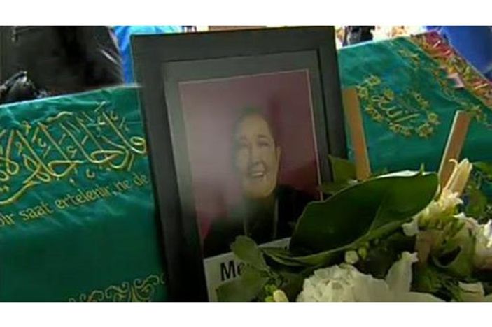 Meral Okay uğurlandı - Foto Galeri