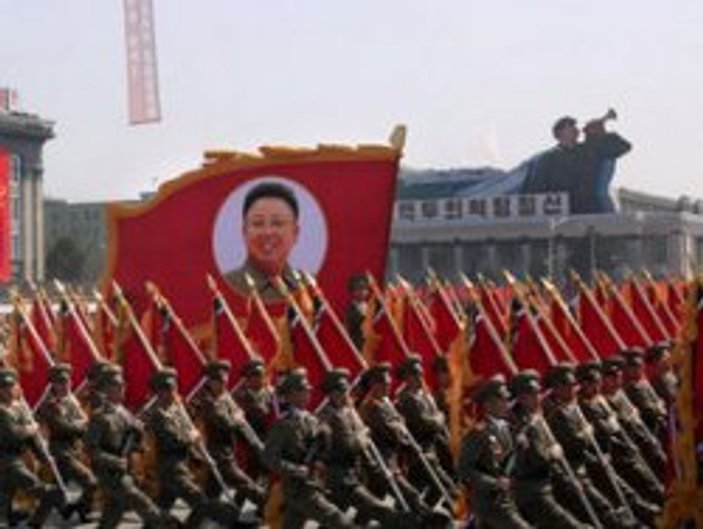 Kuzey Kore'den yeni bir gövde gösterisi