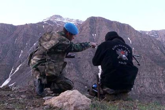 Asker hedef gösterdi polis nişan aldı