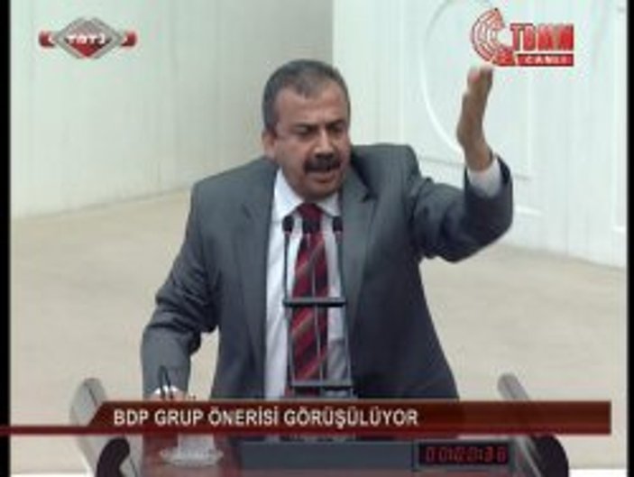 Meclis'te Sırrı Süreyya Önder ve Eronat atışması