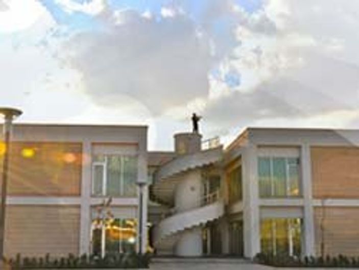 Doğramacı'nın Erbil kolejine ödül