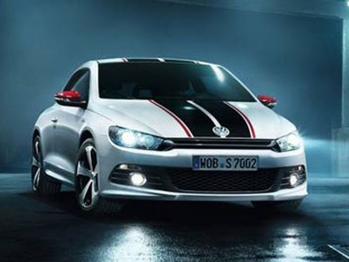 Yarış şeritli VW Scirocco GTS