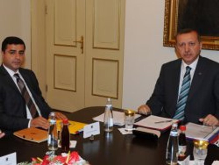 Başbakanlık'ta Erdoğan ve Demirtaş'ın Suriye zirvesi
