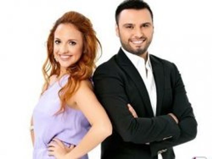 Ece Erken'den Ayşe'ye sunuculuk ayarı