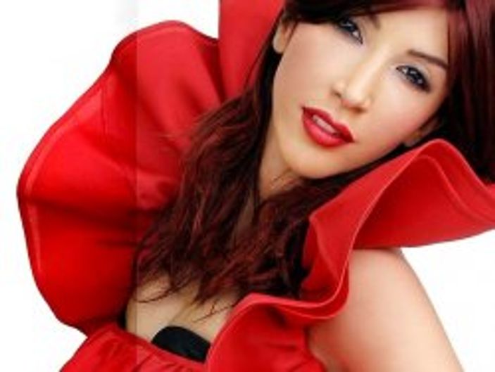 Hande Yener sahtekarlıkları ortaya çıkaracak