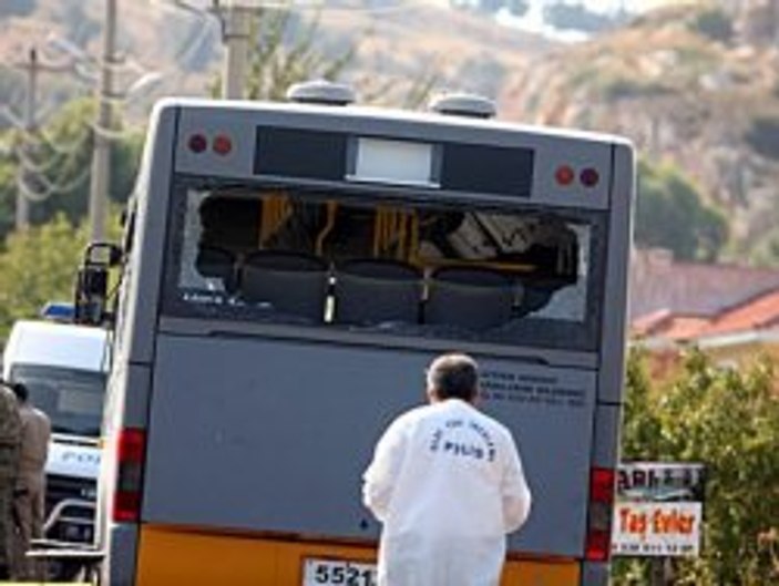 Terör olayı Foça ve Konak'ta protesto edildi