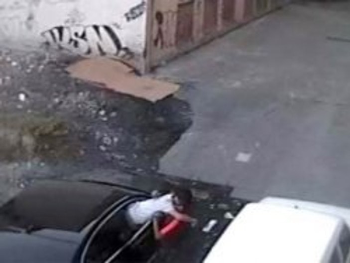 Aysel Tuğluk'un aracını böyle soydular