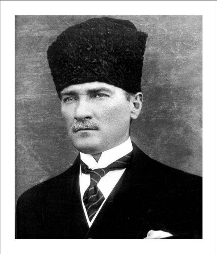 Başbakan Erdoğan'dan Atatürk pozu