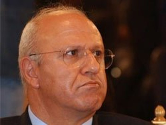 Lübnan'da eski bakana terör suçlaması