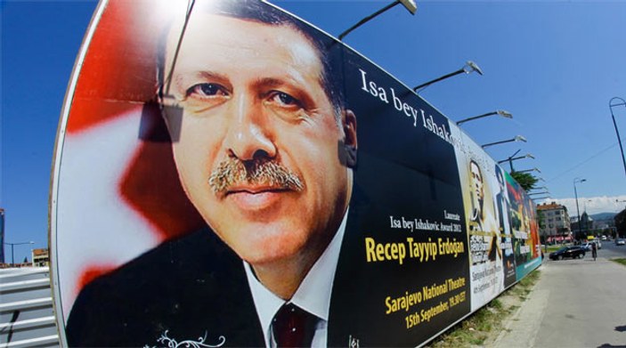 Saraybosna Erdoğan'ın afişleriyle donatıldı