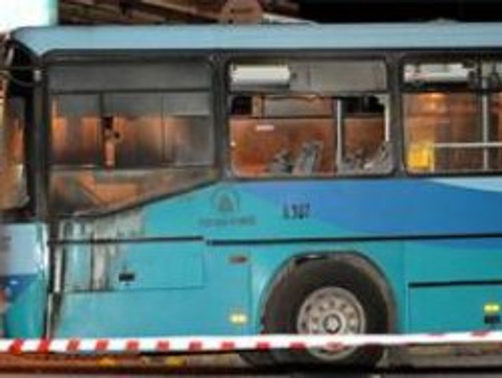 İstanbul'da otobüse molotoflu saldırı