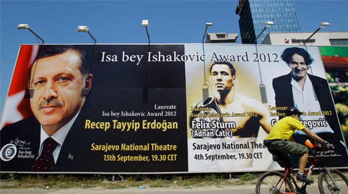 Saraybosna Erdoğan'ın afişleriyle donatıldı