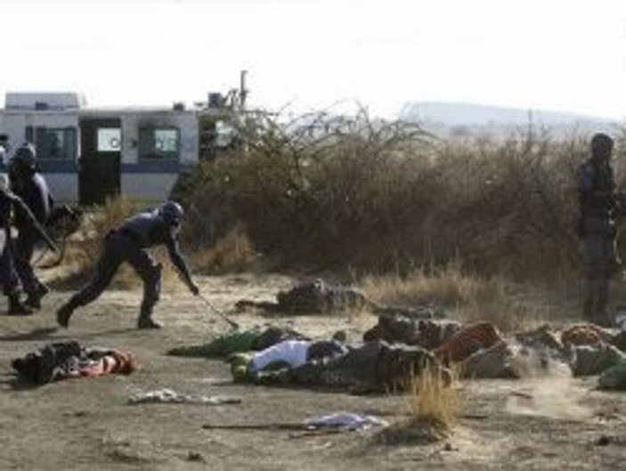 Güney Afrika'da grev yapan 30'dan fazla işçi öldürüldü - Video