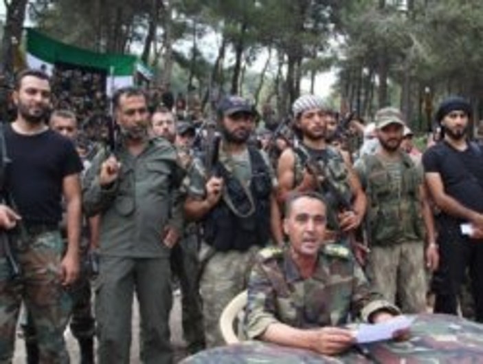 Türkmen ordusu gövde gösterisi yaptı