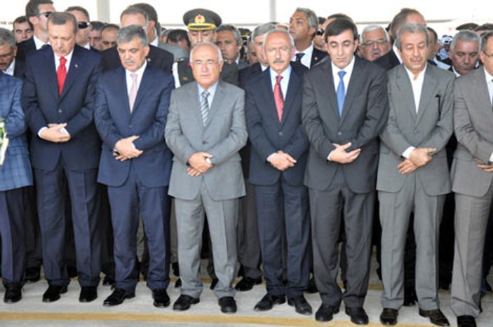 Devletin zirvesi Gaziantep'teki cenaze törenindeydi