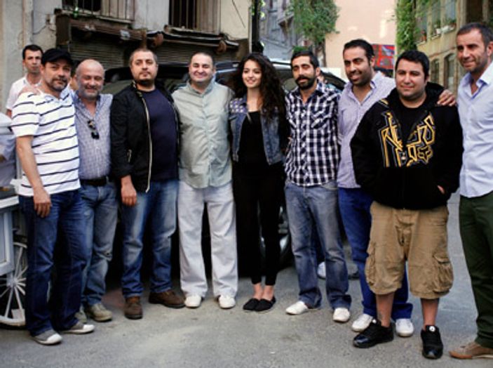 Şafak Sezer G.D.O.’nun çekimlerine başladı