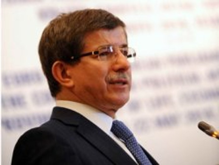 Davutoğlu Iraklı Sünni ve Şii dini liderleri kabul etti