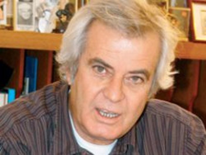 Tarık Akan: Kardeşim beyin özürlü