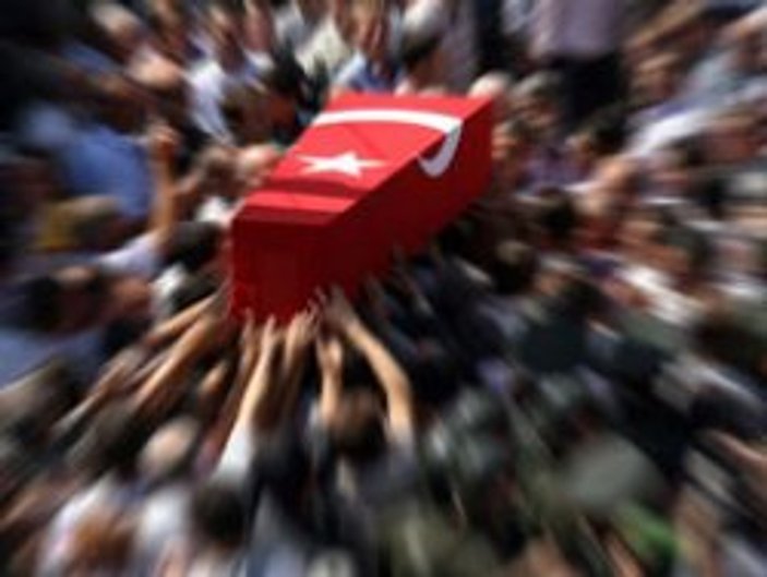 Tunceli'de eş zamanlı saldırılar: 1 şehit 4 yaralı