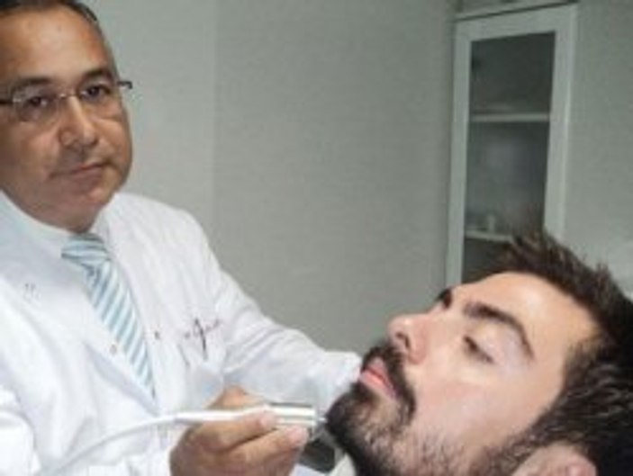 Saçtan sonra şimdi de bıyık ekimi başladı