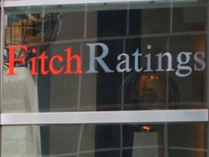 Fitch Türkiye'nin kredi notunu yükseltti