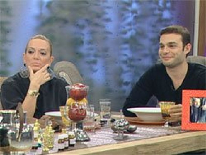 Mehmet Aslan sevgilisi Saba Tümer izin verirse evlenecek
