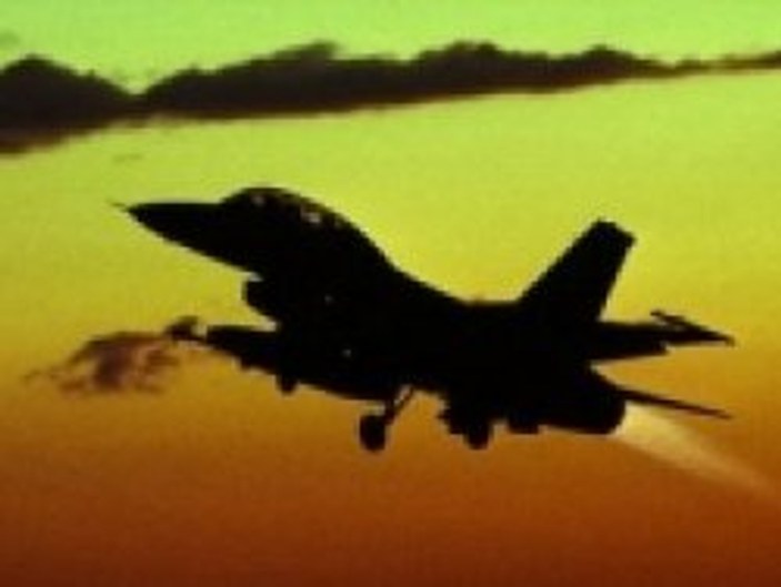 Pentagon: İran Amerikan uçağına ateş açtı