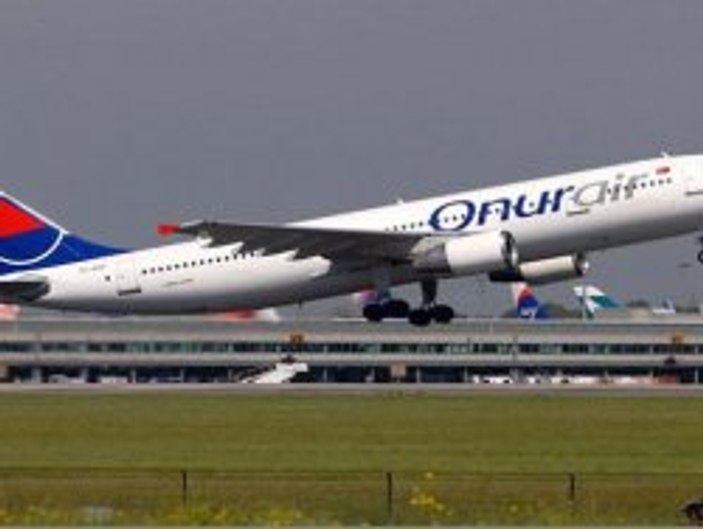 Onur Air uçağına bomba ihbarı
