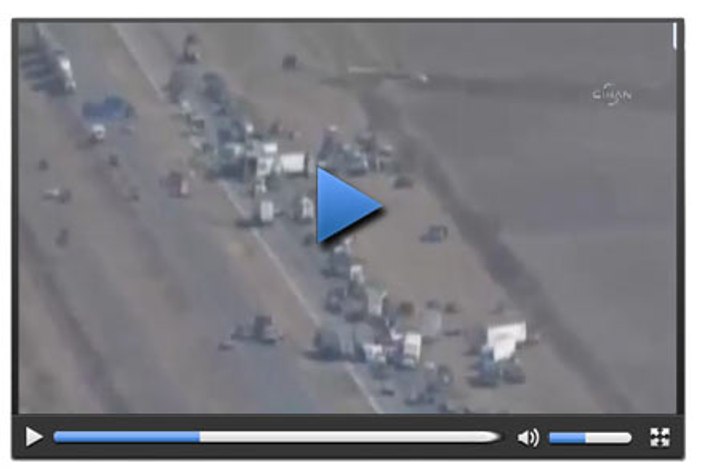 Texas'ta 140 araç birbirine girdi: 2 ölü 80 yaralı