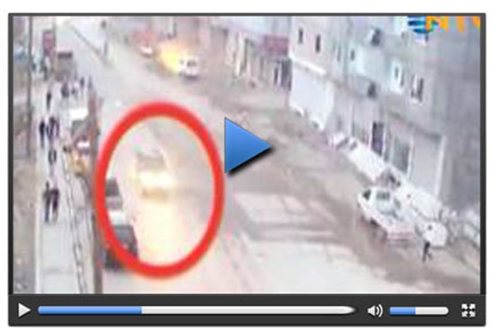 Hakkari'deki bombalı saldırı kamerada - Video