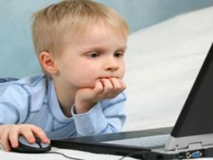 Çocuğunuzu bilgisayardan uzaklaştırın