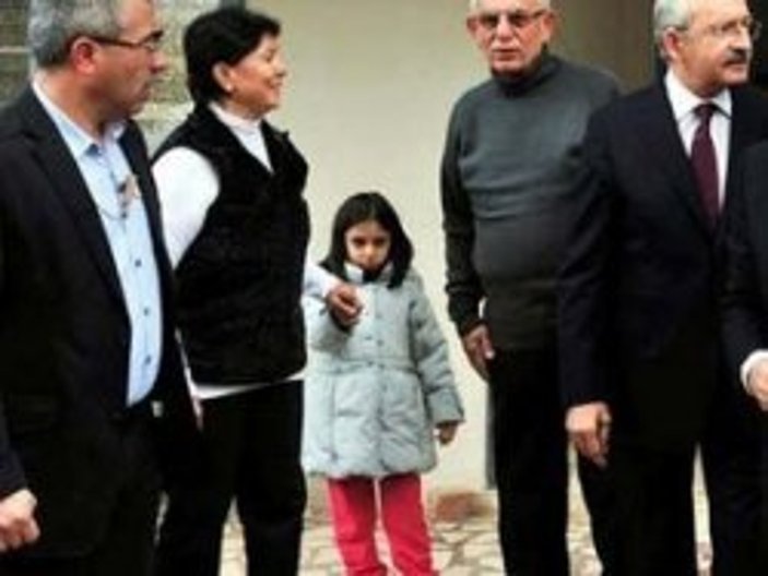 Kılıçdaroğlu torunu Duru ile hasret giderdi