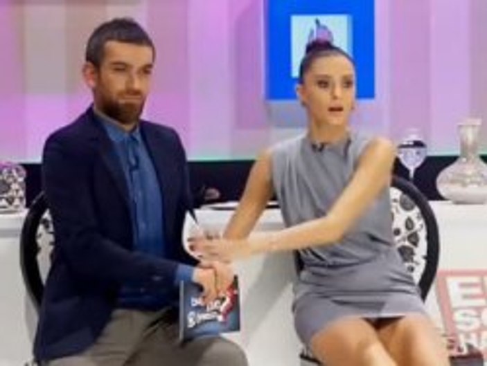 Özge Ulusoy'dan Yalan Dünya'da frikik