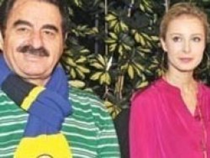 Tatlıses'in eşi Ayşegül Yıldız'a ev hapsi