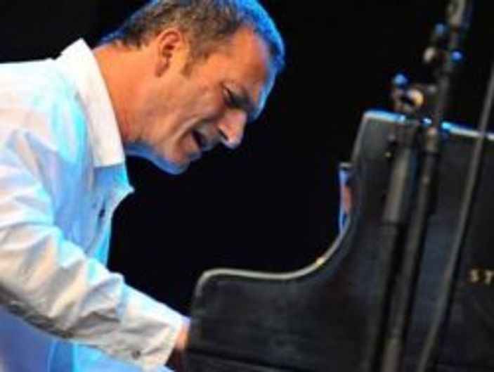 Kerem Görsev Therapy'e başlıyor