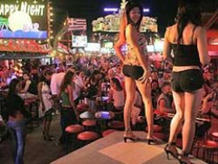 Çapkın Türk Tayland'da 30 bin dolarını kaptırdı