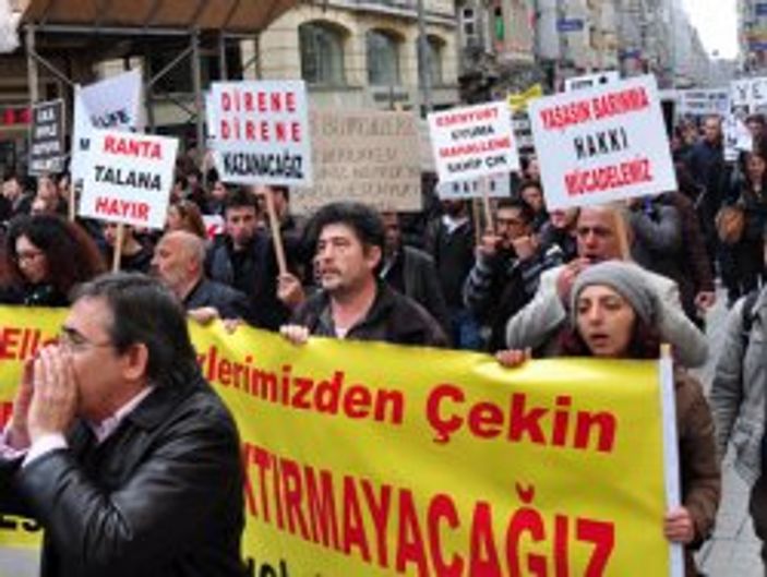 Esenyurt Mağdurları Taksim'den seslendi