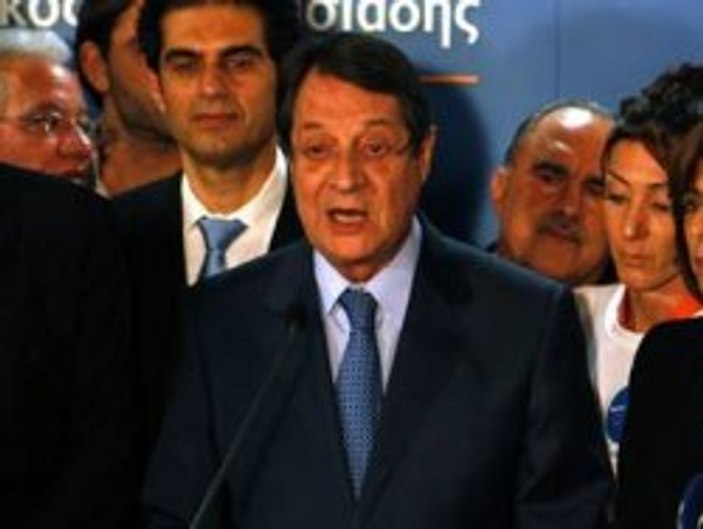 Rum lider Anastasiadis'ten Kıbrıs açıklaması