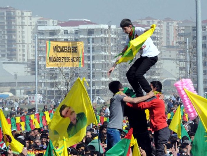 Diyarbakır'da tarihi Nevruz kutlaması