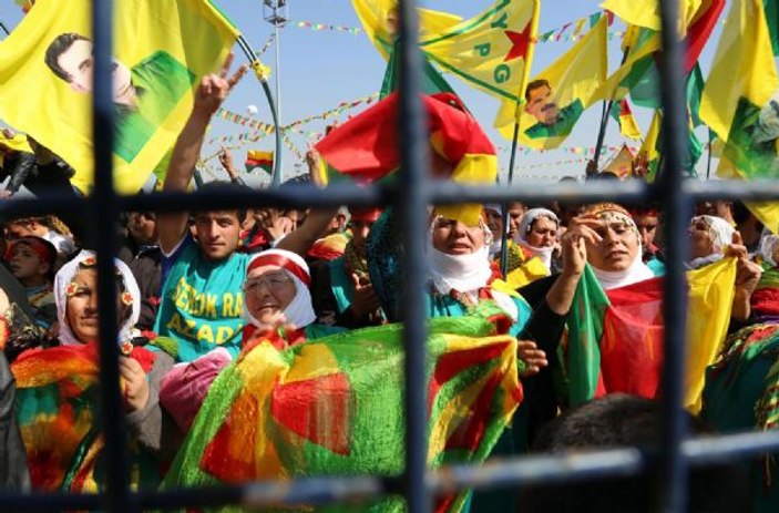 Diyarbakır'da tarihi Nevruz kutlaması