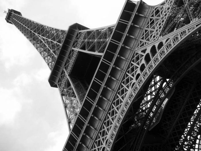 Eiffel Kulesi niçin yapılmıştır