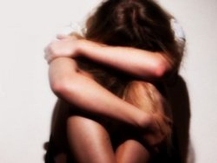 15 yaşındaki kızı bütün köy taciz etti