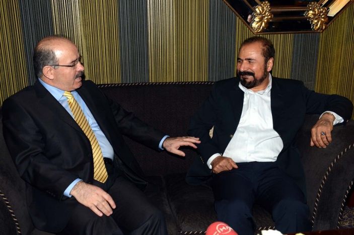 Hüseyin Çelik Şivan Perver'le çay içti