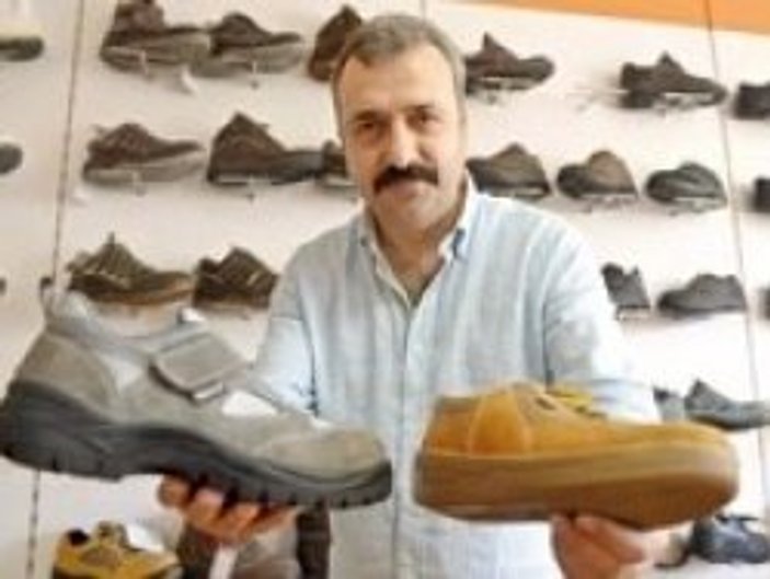 PKK ile simgeleşen Mekap ayakkabının sahibi sitemkar
