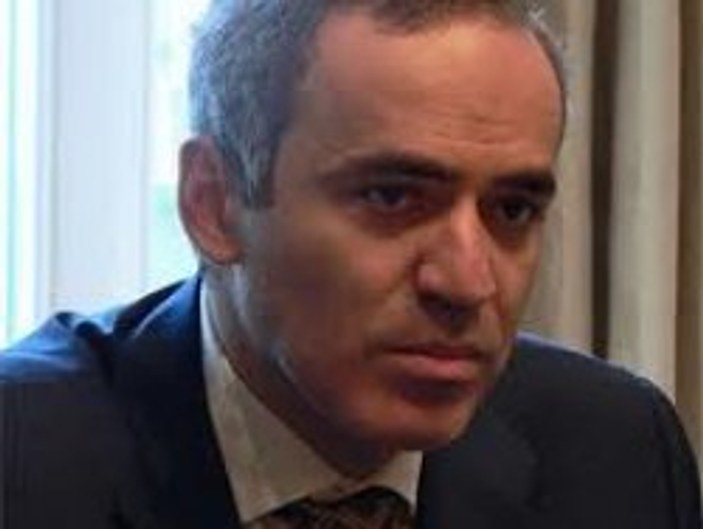 Garry Kasparov kimdir