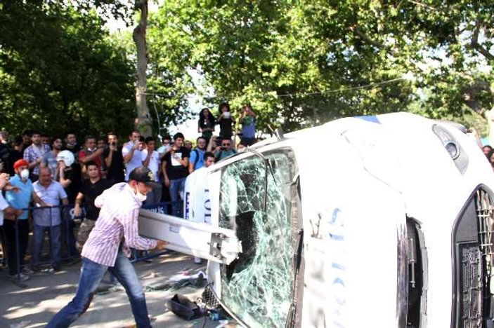 Taksim'de eylem sonrası tepki çeken fotoğraflar