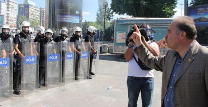CHP'li vekilden polise çok ağır küfür - izle