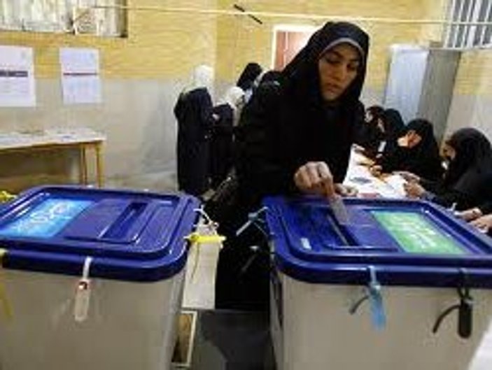 İran'da halk Cumhurbaşkanlığı seçimi için sandıkta